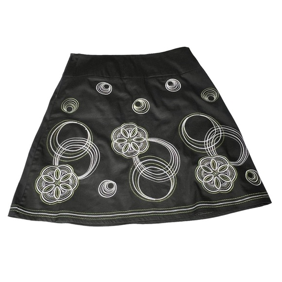 HEART SOUL Floral Embroidered Spiral Skirt Juniors Size 9 - Picture 2 of 12